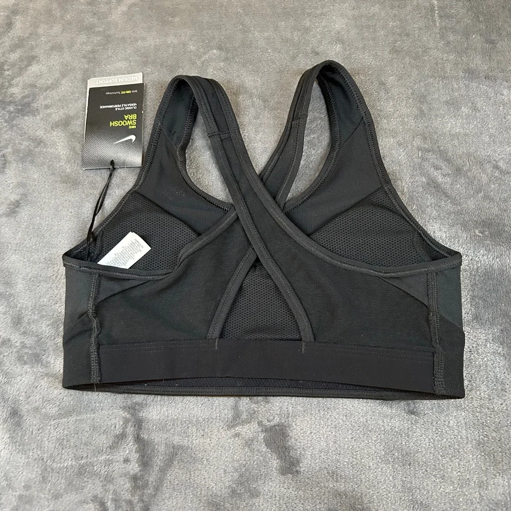 Nike Swoosh Sports Bra Medium Support Training Fitness Black Womens‎ Small NWT